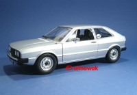 62000 Revell Scirocco 1 silber 1:18
