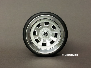 15 inch universal wheel and tire set Opel Fuchs multipiece 1:18