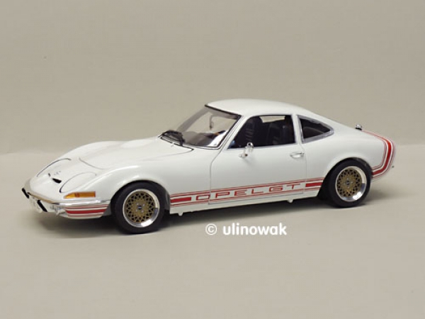 19010-13 Opel GT Alufelge 1:18 BBS e30-Design 3-teilig 13 Zoll 2