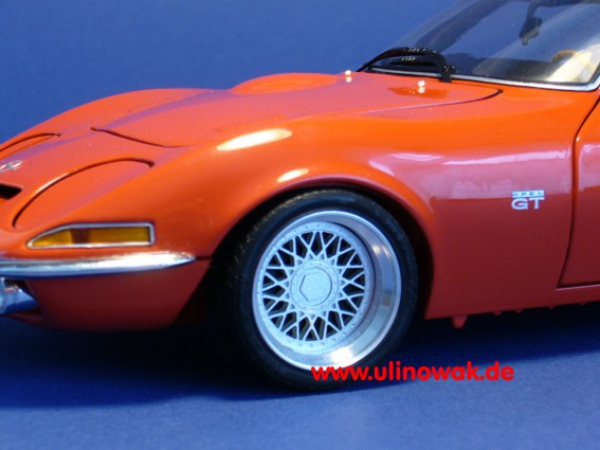 19021-15 Opel GT Alufelge 1:18 BBS RM-Design 2-teilig 15 Zoll