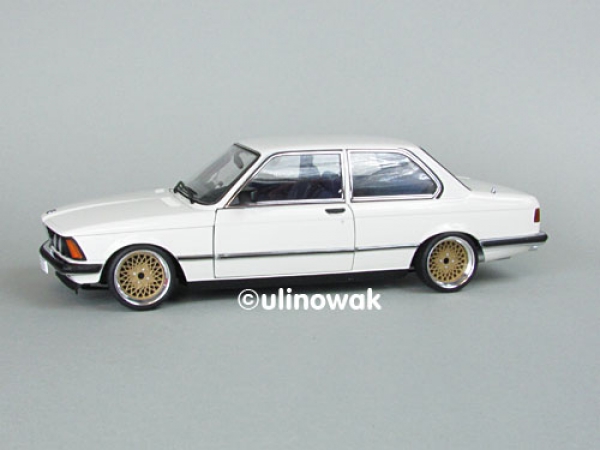 57096-15 BMW 323 E21 Alufelge 1:18 BBS E49-Design 15 Zoll